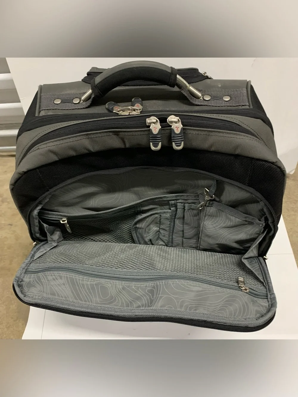 Men's Black and Olive Laptop Briefcase